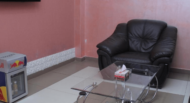 اتاق دبل در هتل Mirage Yerevan با تخت دو نفره، دکوراسیون مدرن و نور طبیعی