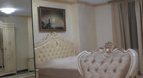 اتاق دبل در هتل Mirage Yerevan با تخت دو نفره، دکوراسیون مدرن و نور طبیعی