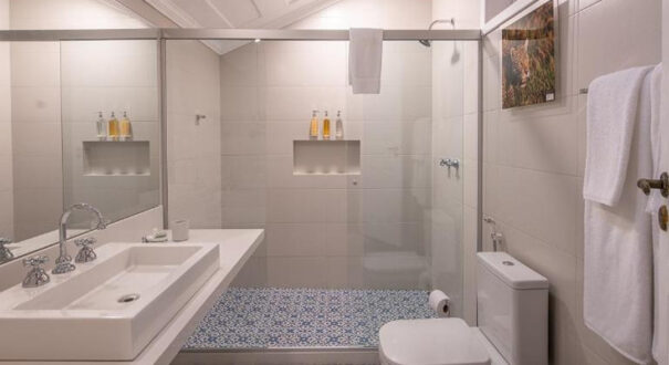 Sandi Hotel PARATY - تیکس چارتر