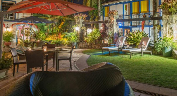 Sandi Hotel PARATY - تیکس چارتر
