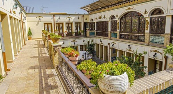 هتل طلوع خورشید اصفهان