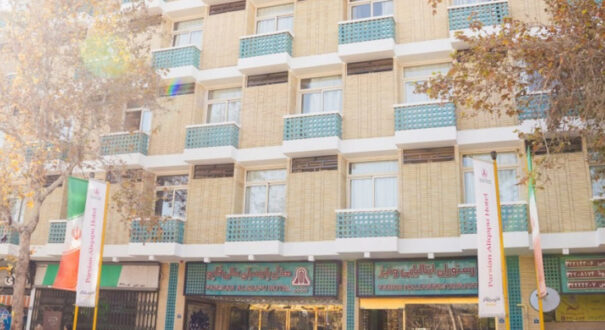 هتل عالی قاپو اصفهان-تیکس چارتر