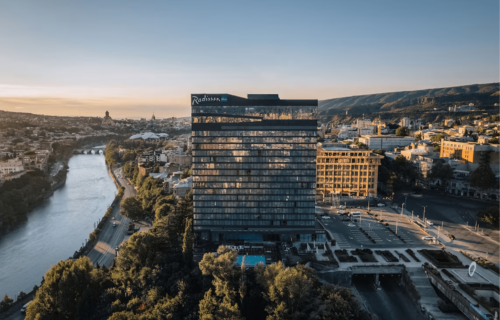 هتل رادیسون بلو ایوریا (RADISSON BLU IVERIA INN) تفلیس