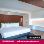 اتاق سوپریور با تخت کینگ، پنجره‌های بزرگ و چشم‌انداز رودخانه در هتل Radisson Blu Iveria تفلیس​