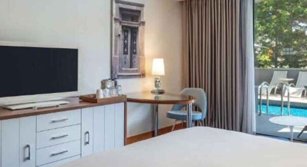 هتل دابل تری بای هیلتون (Doubletree By Hilton) کوش آداسی