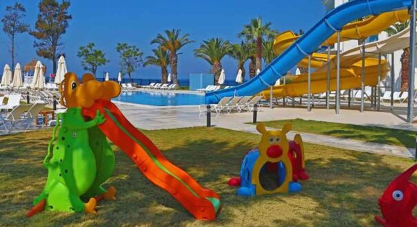 هتل (Le Bleu Hotel & Resort) کوش آداسی