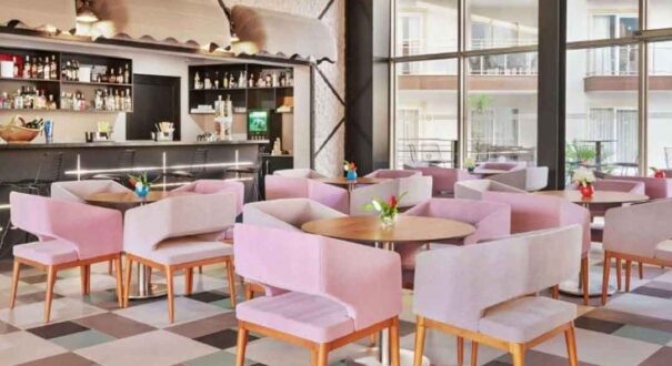 هتل و سوئیت رامادا (Ramada Hotel & Suites) کوش آداسی