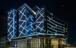 هتل کورت یارد بای ماریوت (Courtyard by Marriott World,Dubai) دبی
