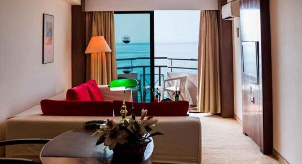 هتل دریجی (Derici Hotel) کوش آداسی