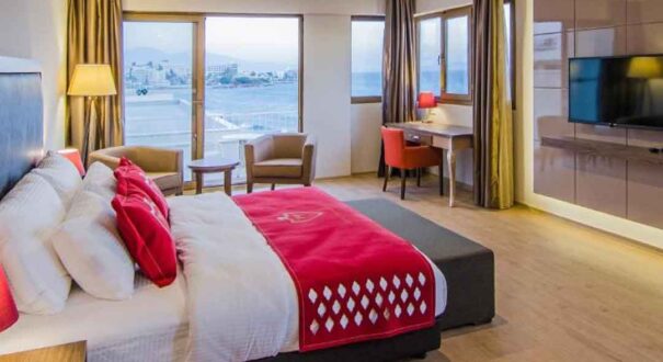 هتل لیدیز (Ladies Beach Suit Otel) کوش آداسی