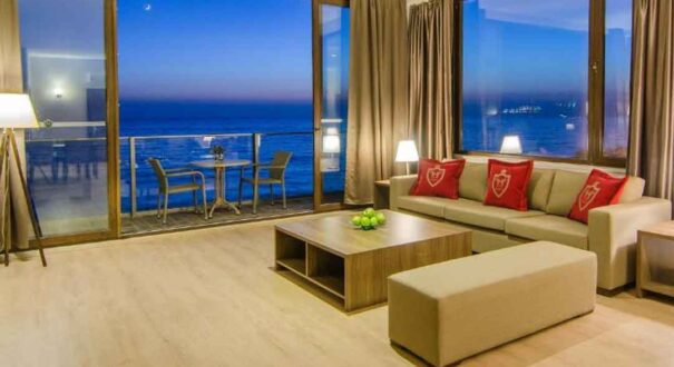 هتل لیدیز (Ladies Beach Suit Otel) کوش آداسی