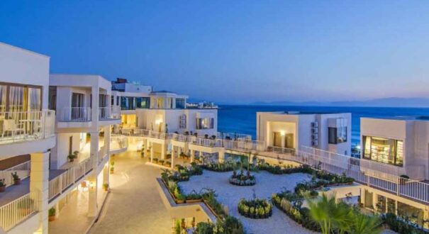 هتل لیدیز (Ladies Beach Suit Otel) کوش آداسی
