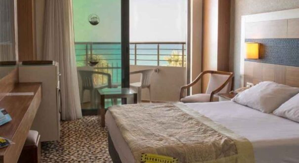 هتل دریجی (Derici Hotel) کوش آداسی