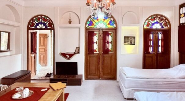 اقامتگاه سنتی عمارت بهروزی قزوین - تیکس چارتر