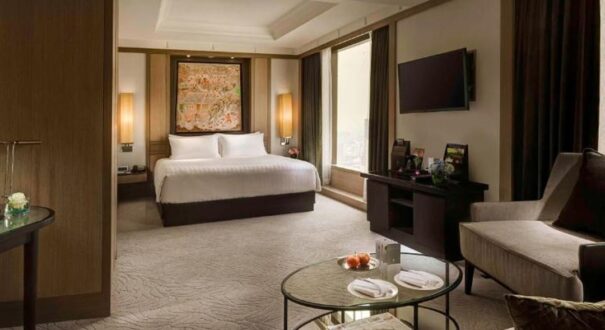 Banyan Tree Bangkok-tixcharter