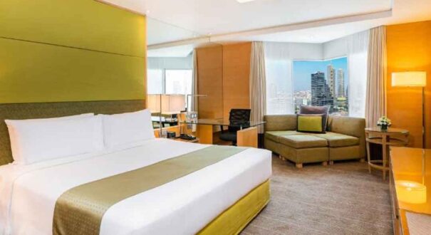 هتل هالیدی این سیلوم (Holiday Inn Bangkok Silom) بانکوک