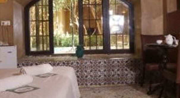 اقامتگاه بومگردی خانه باغ ایرانی شیراز