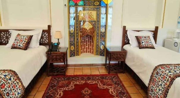 هتل بوتیک سرخه ای تبریز-تیکس چارتر