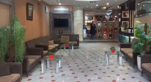 مهمانپذیر زاینده رود مشهد-تیکس چارتر