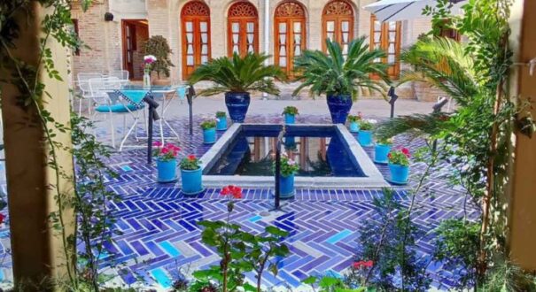 هتل بوتیک صارم الدوله ونوشک کرمانشاه-تیکس چارتر